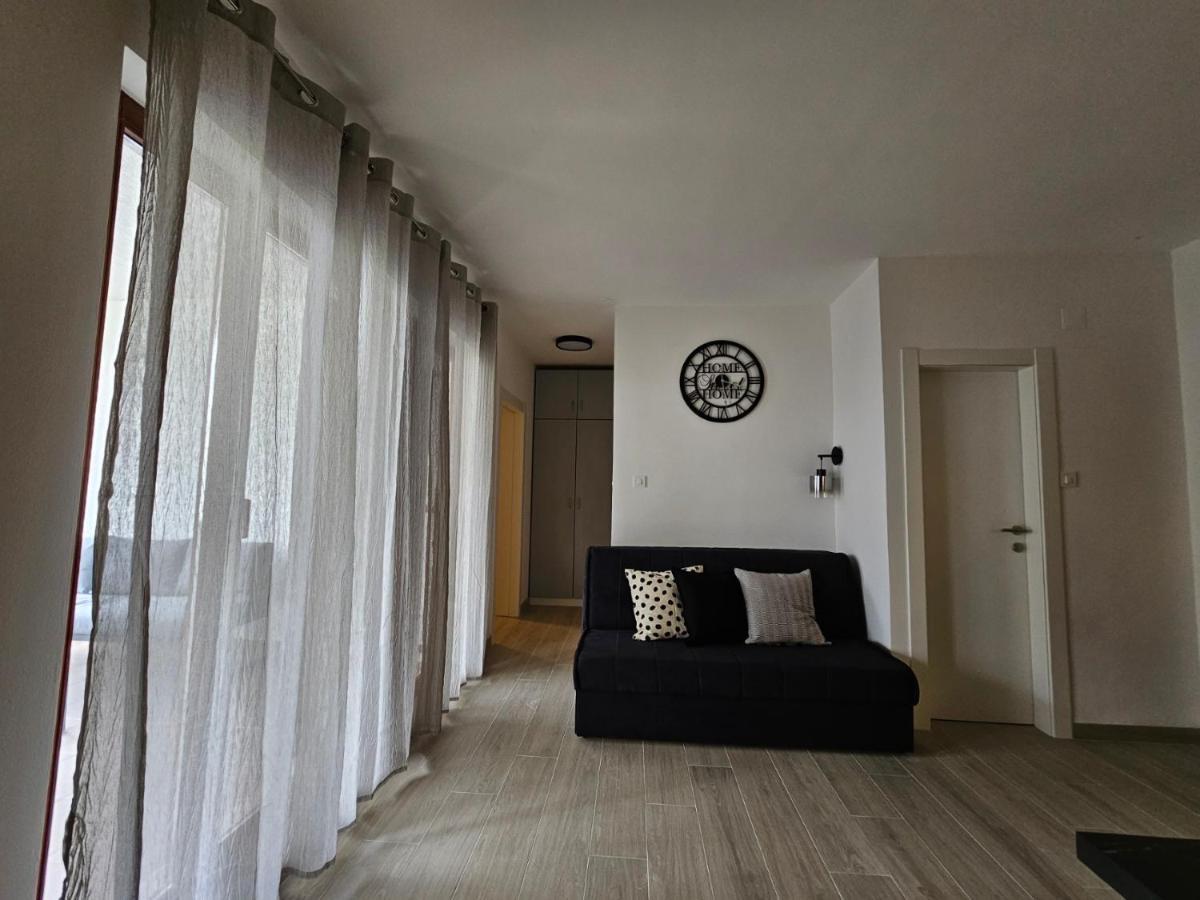 Jandom Apartment *