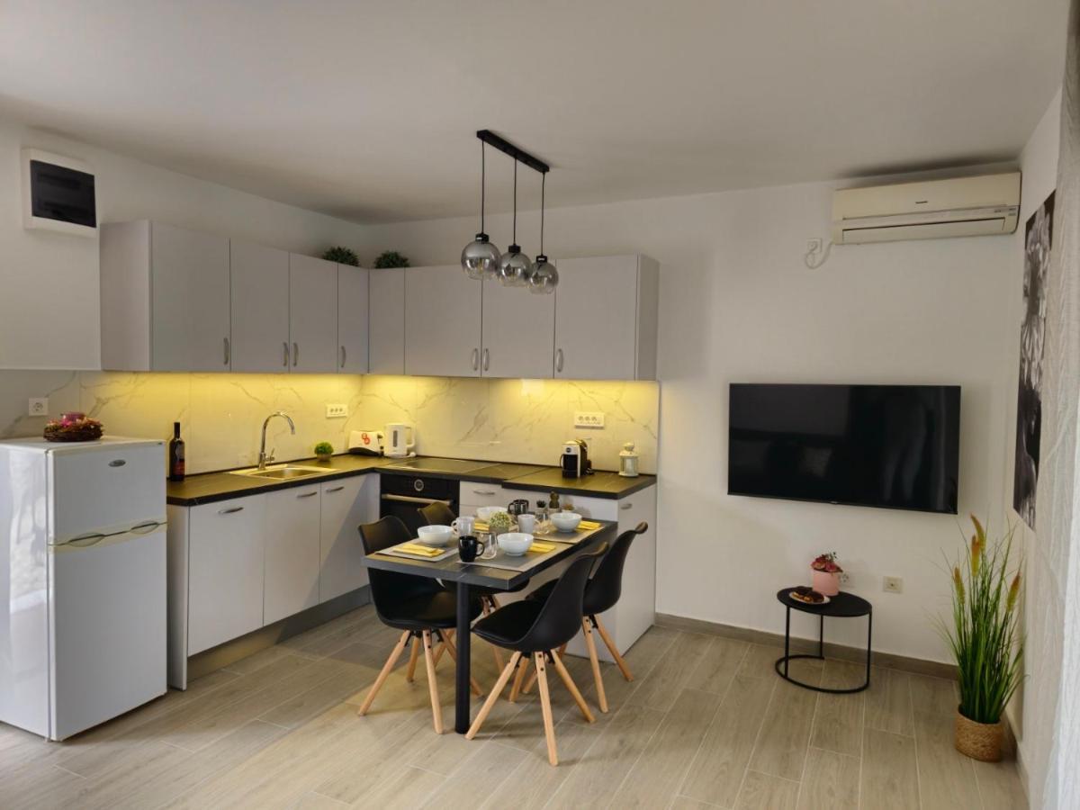 Apartment Jandom *